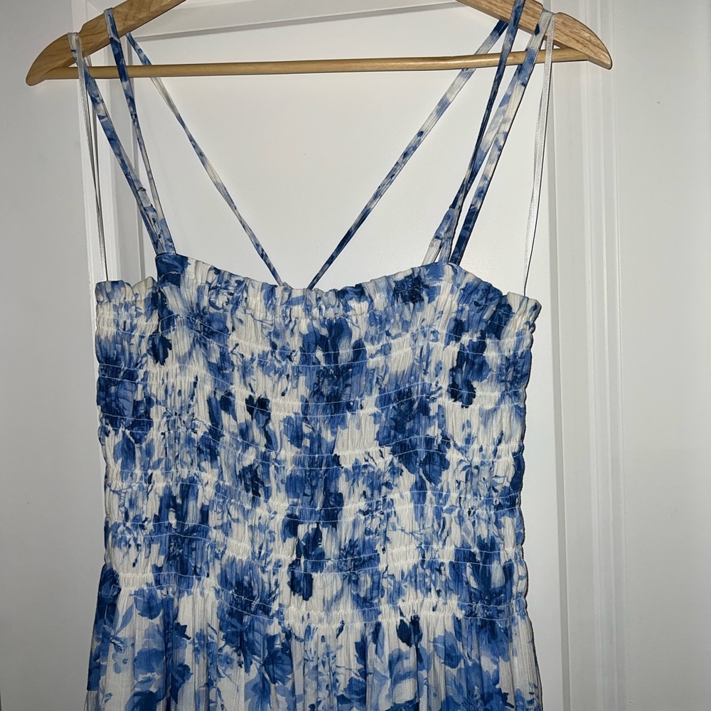 White and Blue Floral Smocked Abercrombie Dress - Picture 2 of 5